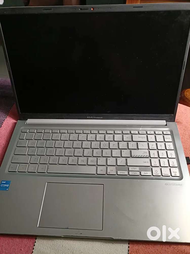 ASUS Vivobook 15 X1504VA-NJ322WS