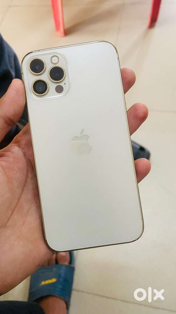 Iphone 12 pro brand new scratchless