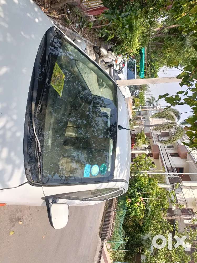 Fully insured, without any claim, brand new tyres, excellent condition