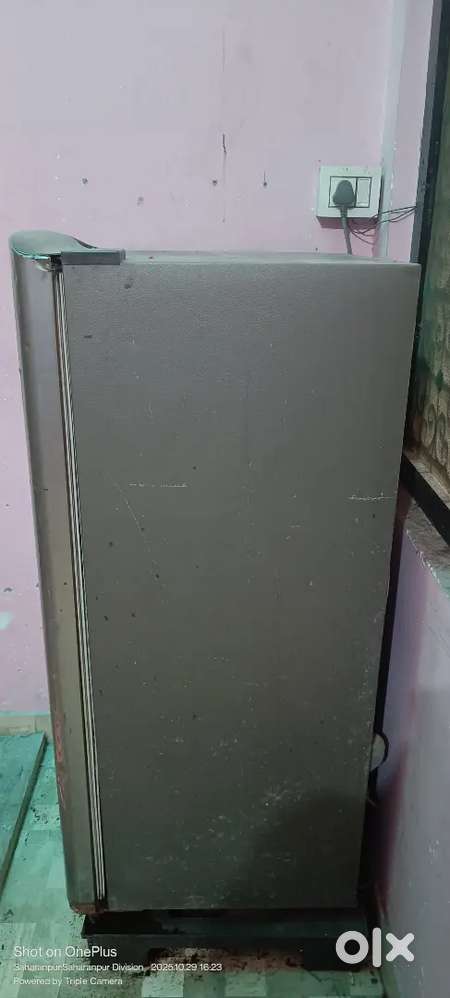 Samsung 185 Ltr fridge in working condition