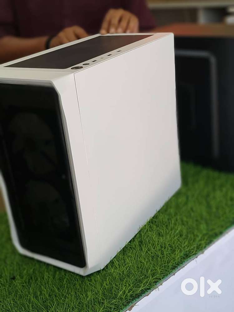 i7, SSD 500 GB, RAM 16 GB, 1070 8gb Graphic Card