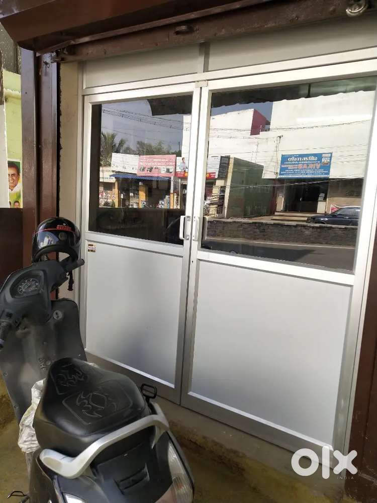 Shop for rent near laksmi mill p.n.palayam