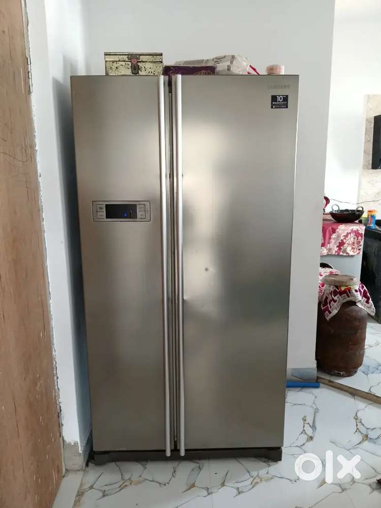 Double door fridge