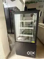 Alister Refrigerated Cake Display Showcase 2ft