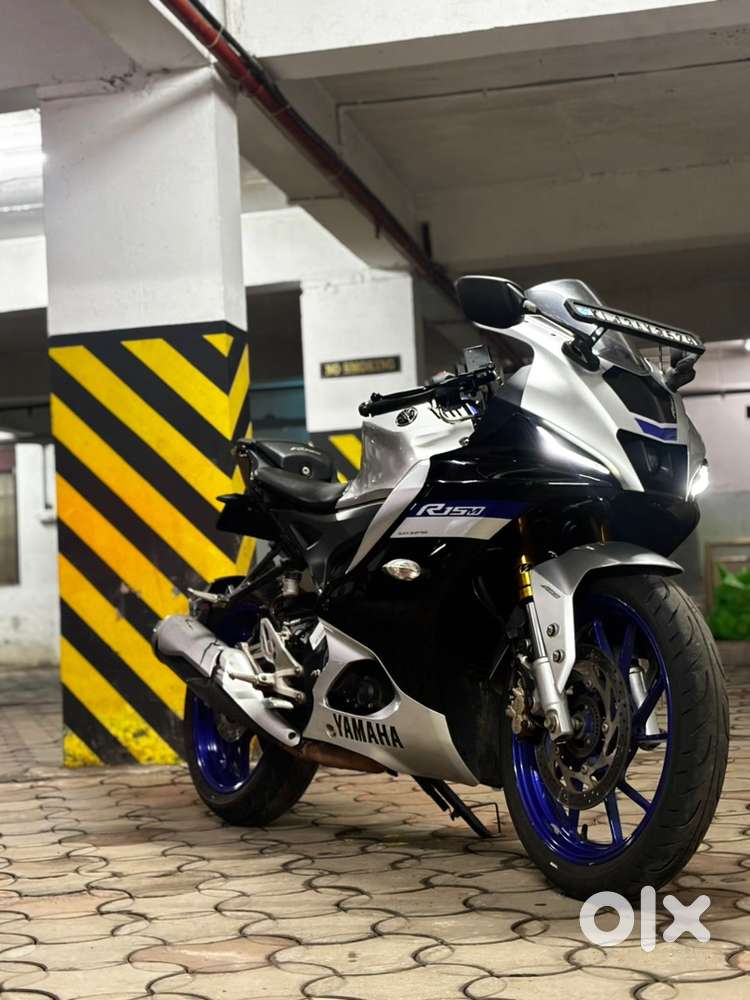 Neat condition R15V4 M