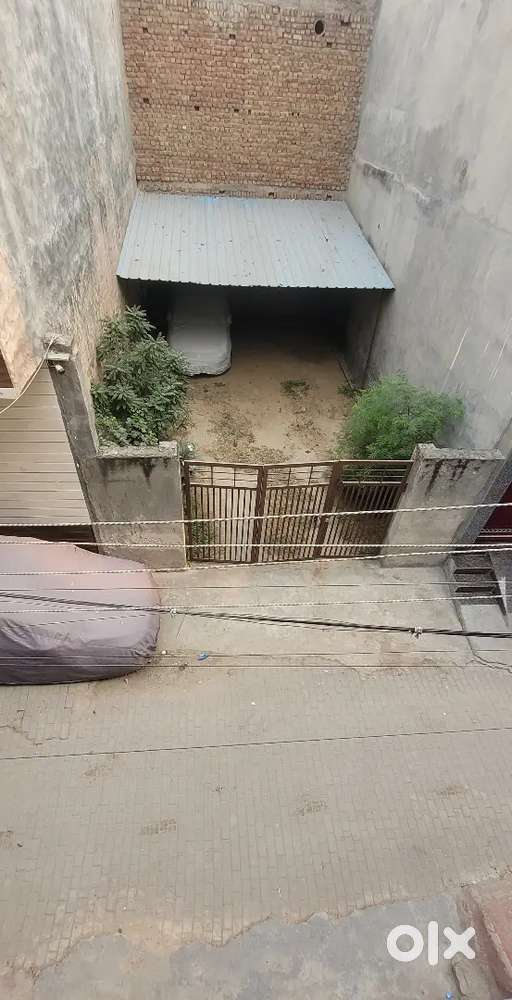 Plot is available for sale of 76 gaj , 19 front and 36 length