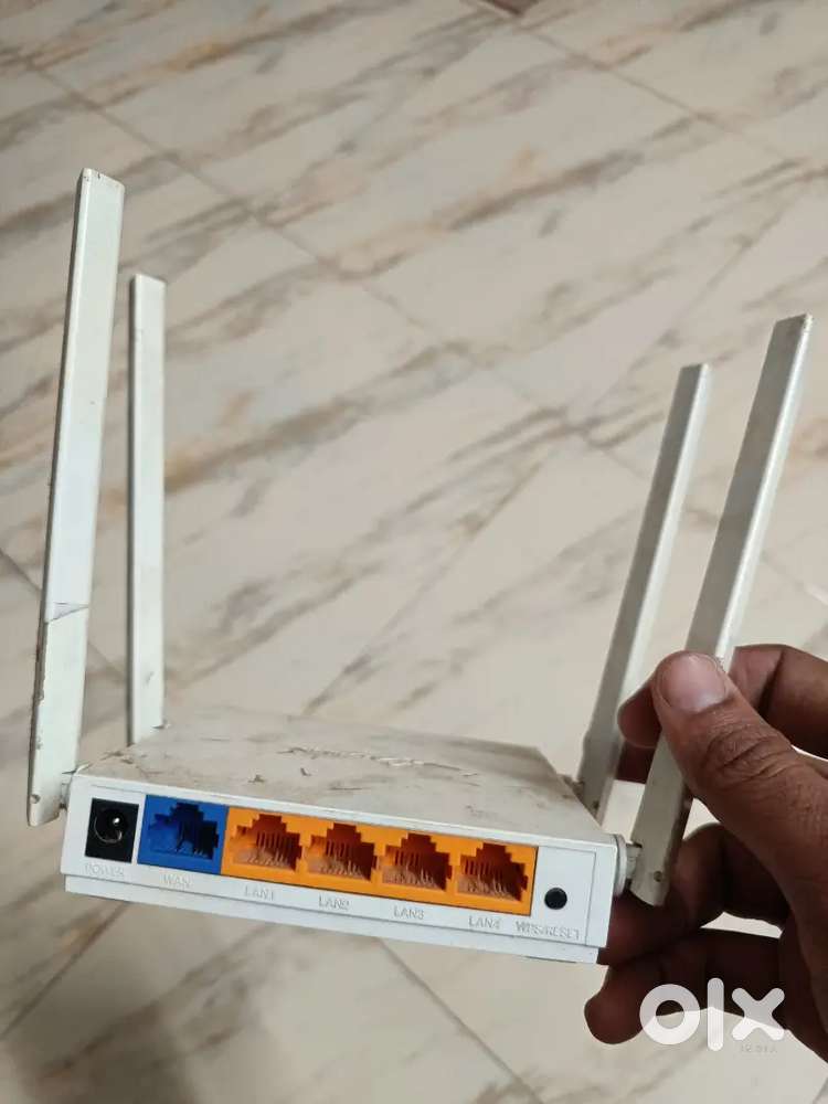100 MBPS router