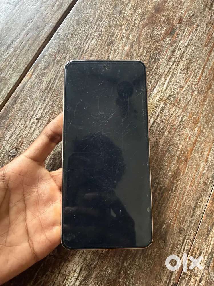 Vivo y2000