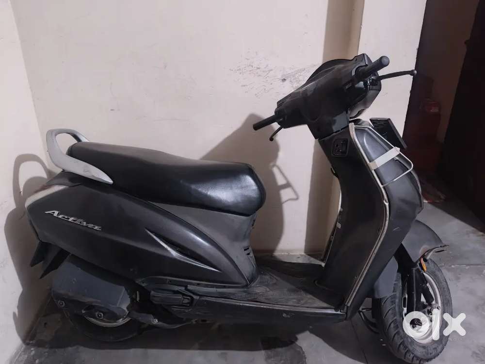 Activa 5G in new condition, insurance upto aug 2026