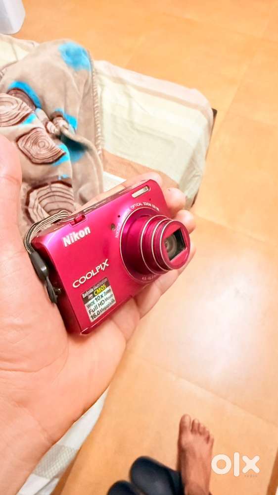 Nikon coolpix s6300