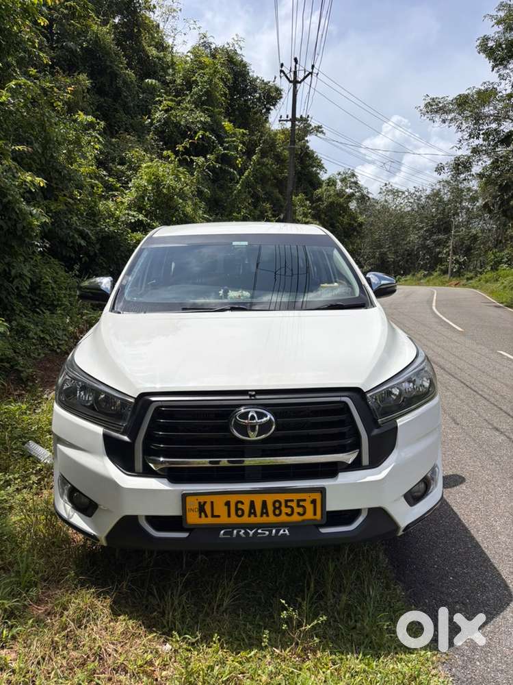 Toyota Innova Crysta 2023 Diesel Well Maintained