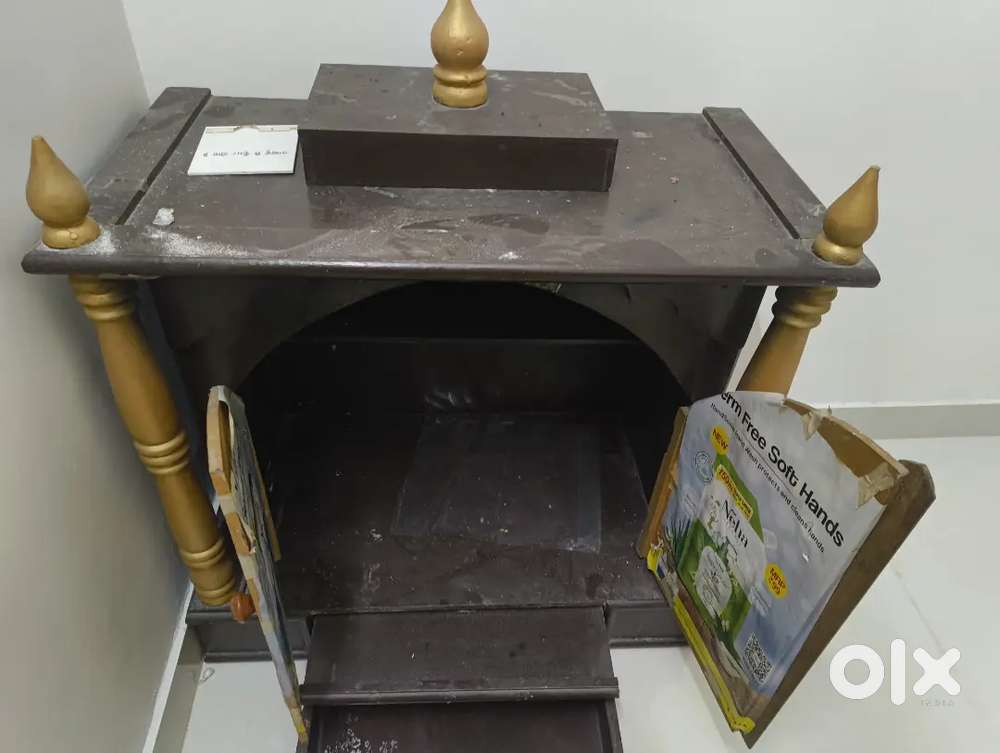 Wooden mandir
