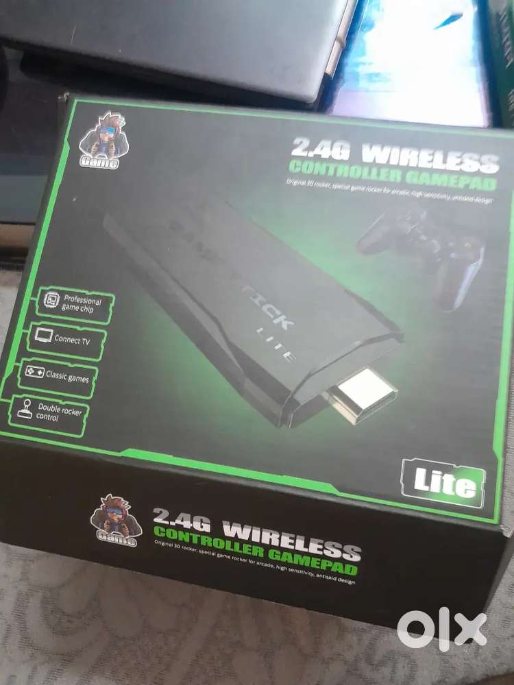 4k  2.4 wireless gaming console brand new