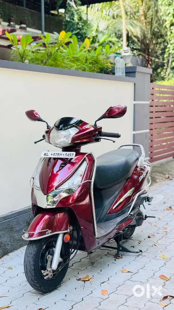 2019 model hero destini 125 low kilometres new insurance new battery