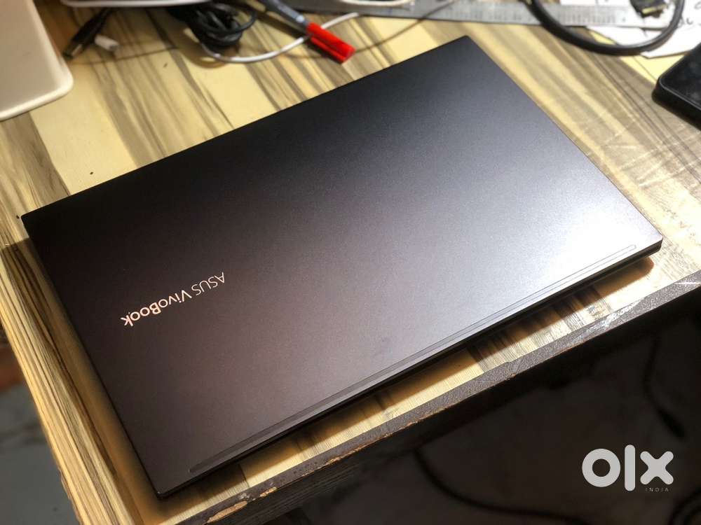 Asus Ryzen 5 16GB RAM 512GB SSD 15.6” screen awesome in condition