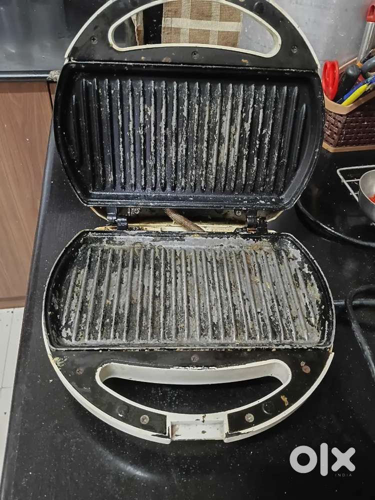 Sandwich toaster maker