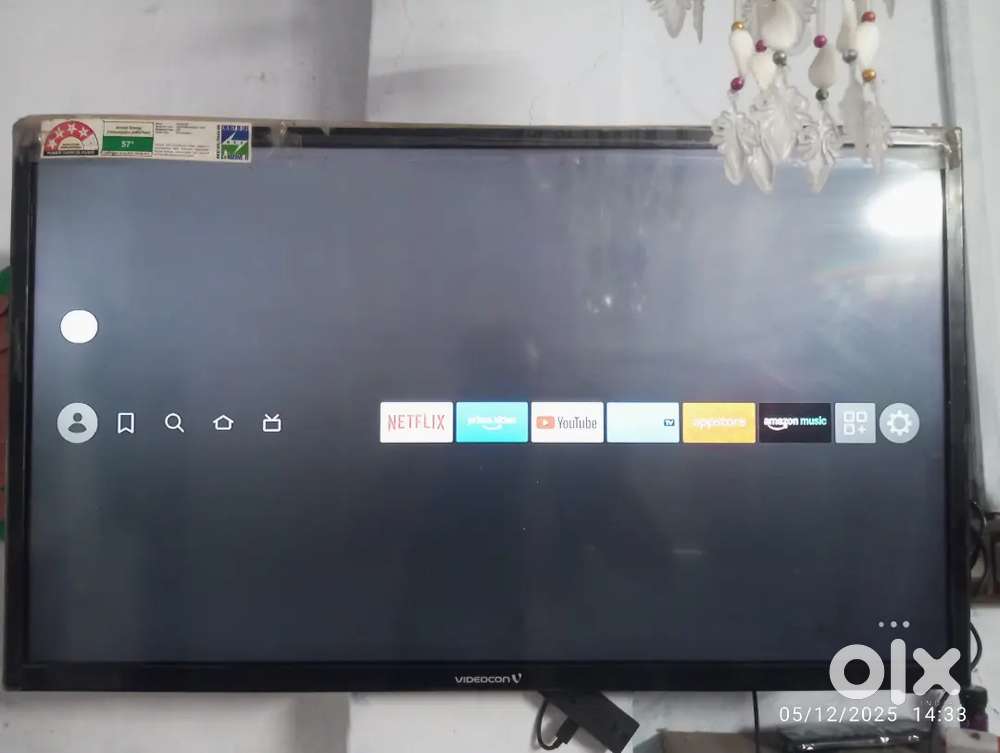 LED 32 inch in mast condition