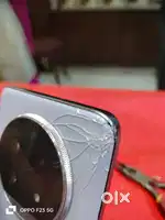 Mobile back side glasses lite damage 12 months warrenty only 4 months
