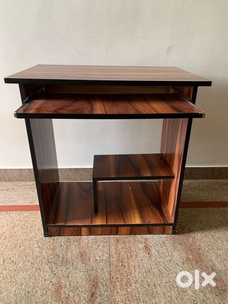 Laptop/System Desk Table