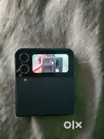 Samsung galaxy z flip4 ,main display broken only other no any problem