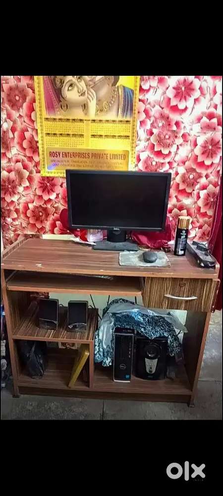 Computer with table