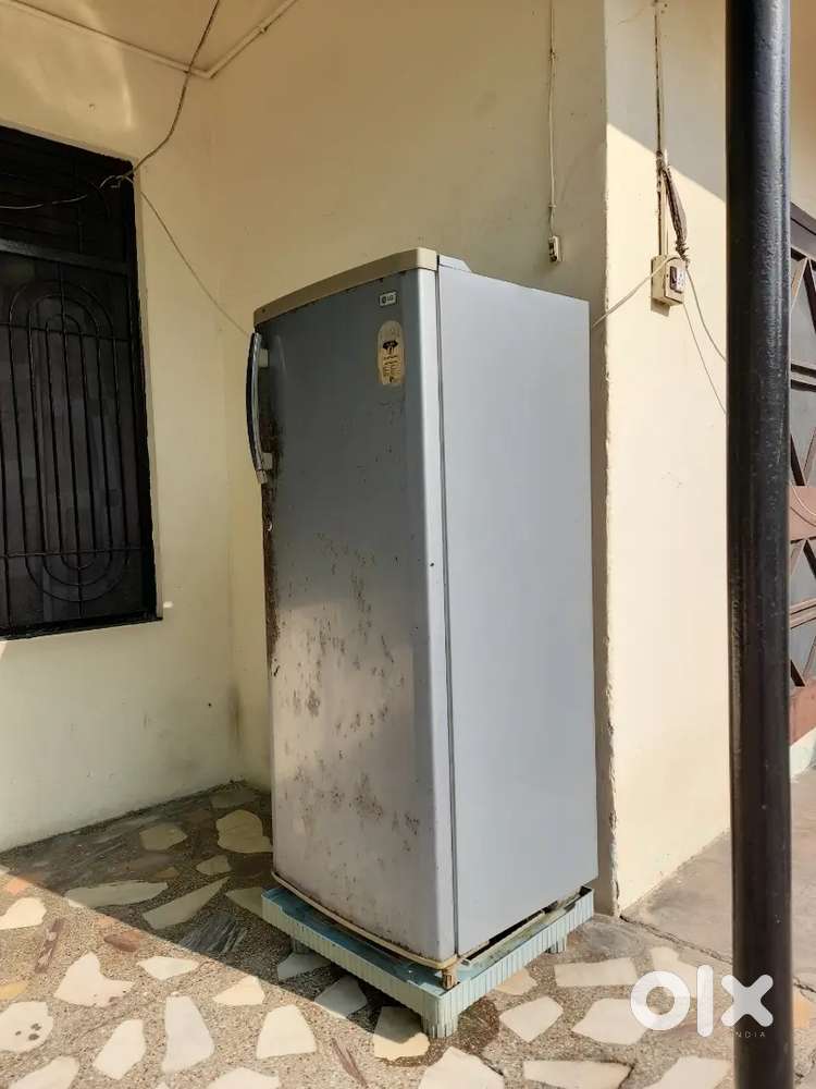 LG fridge refrigretor