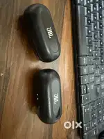 JBL T100TWS Airpods