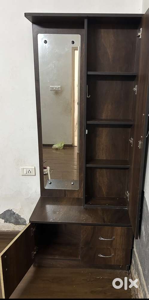 Wooden Dressing Table with Mirror and Storage – Good Condition