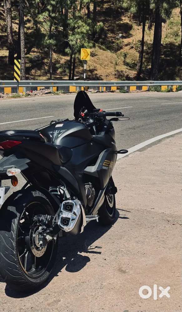 Gixxer 250 SF Matt Black