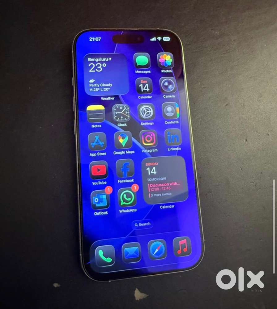 iPhone 16 pro - 128 GB, white