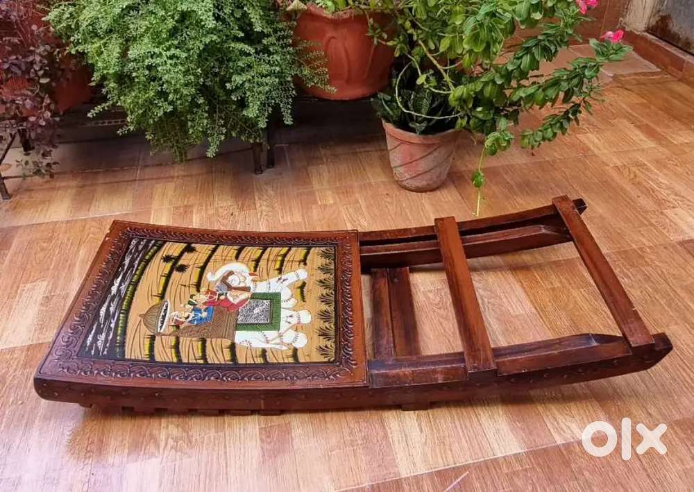 Artistic chair