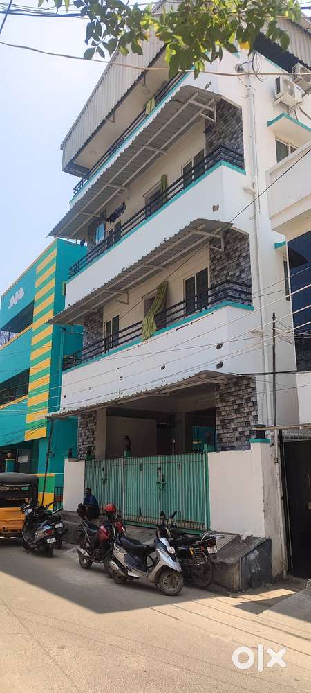 PG Men's Hostel at Medavakkam, Starting From Rs.3,500/- Onwards.