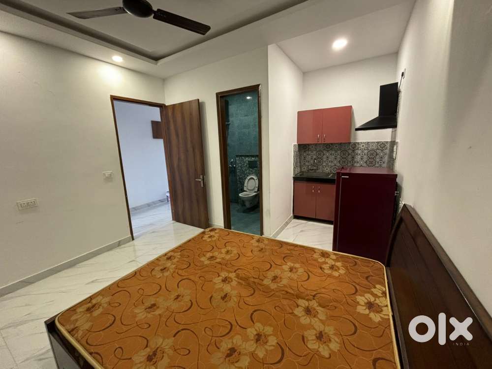 1 Room Kitchen Set Fully furnished independent