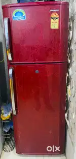 SAMSUNG DOUBLE DOOR ( 5 STAR ) 238 LTR IN RUNNING CONDITION