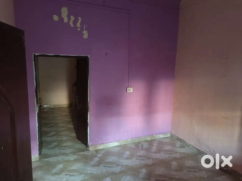 only family room rent 5500 per months boys students not allowed