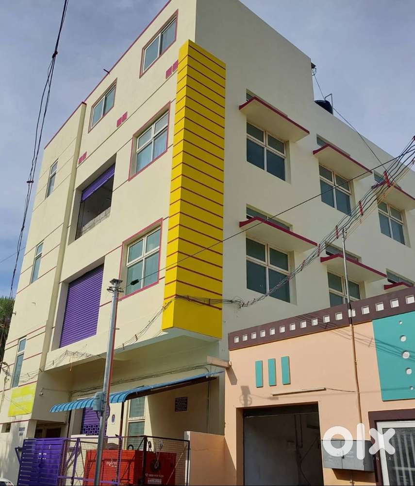GOOD COMMERCIAL BUILDING