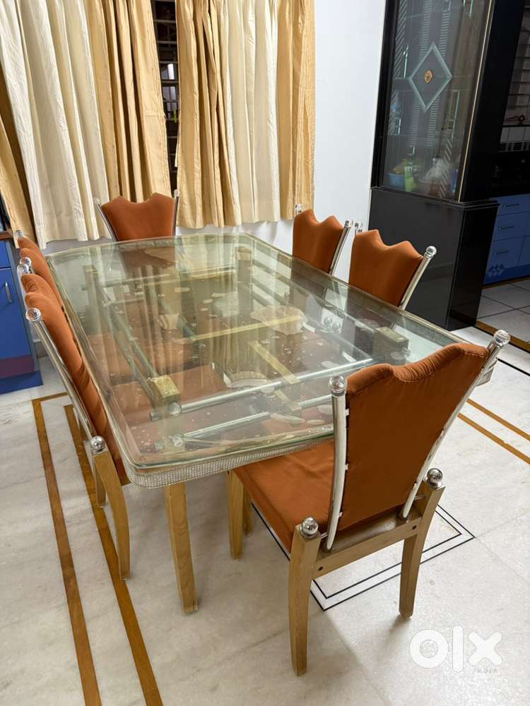 Dining table with 6 chairs