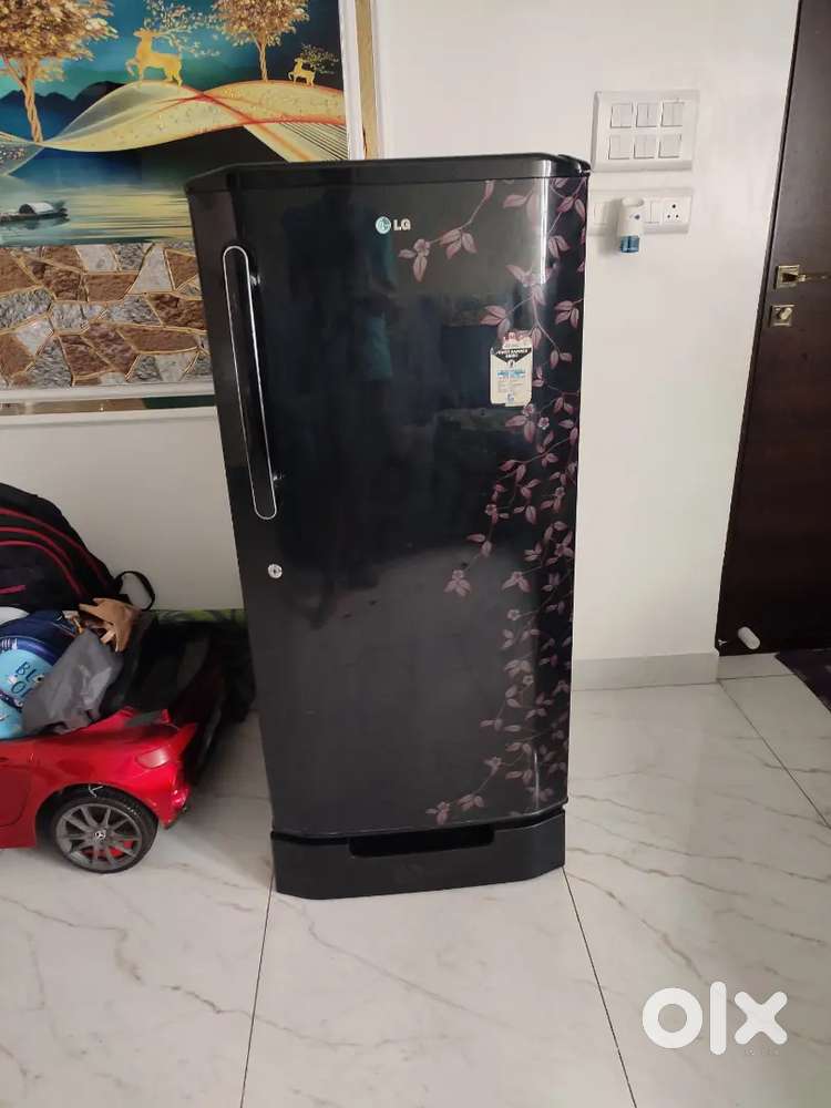 Lg fridge 215 litter selling