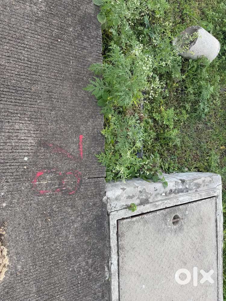 750 sqft east facing plot for sale