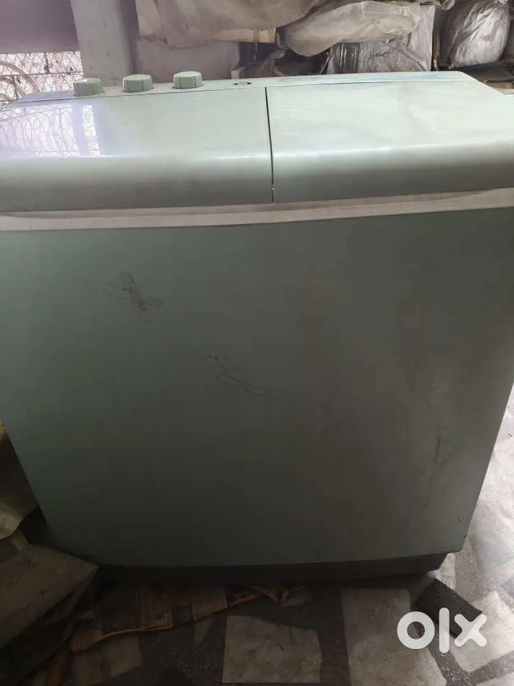 Godrej semi automatic washing machine