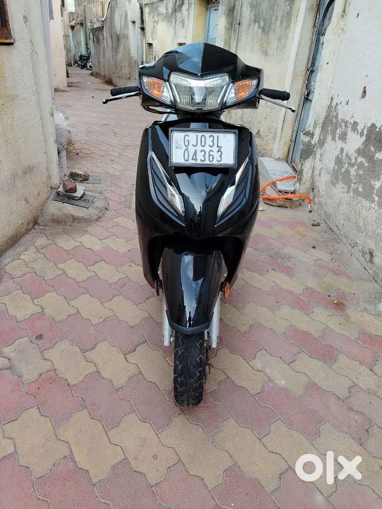 Activa 6g good condition insurance PUC chalu