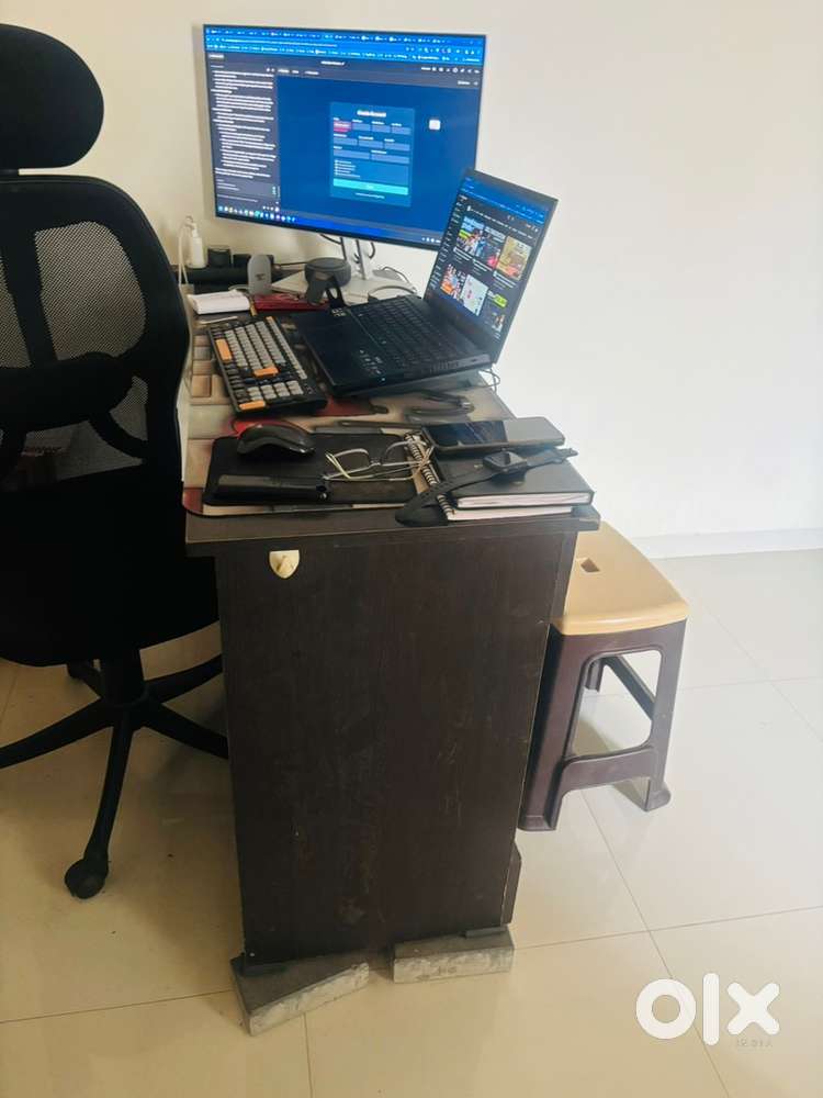 Computer Table