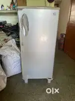 LG Fridge for Sale – Good Working Condition – Minor Issue