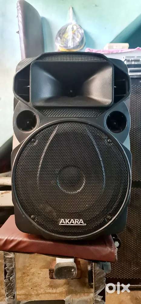 Takara party speaker