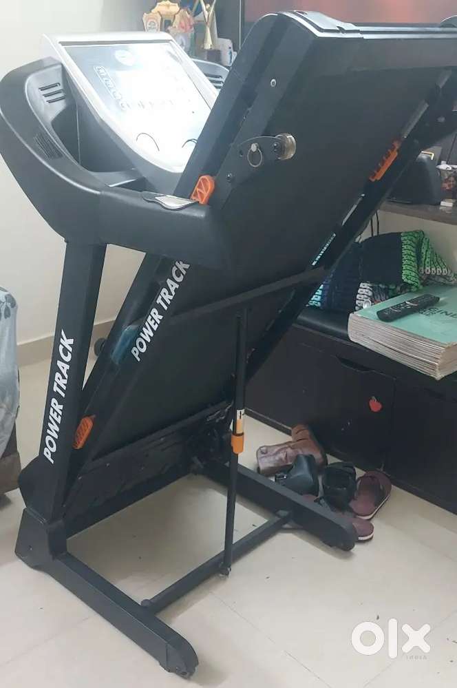 Showroom condition motorised Tread mill for sale