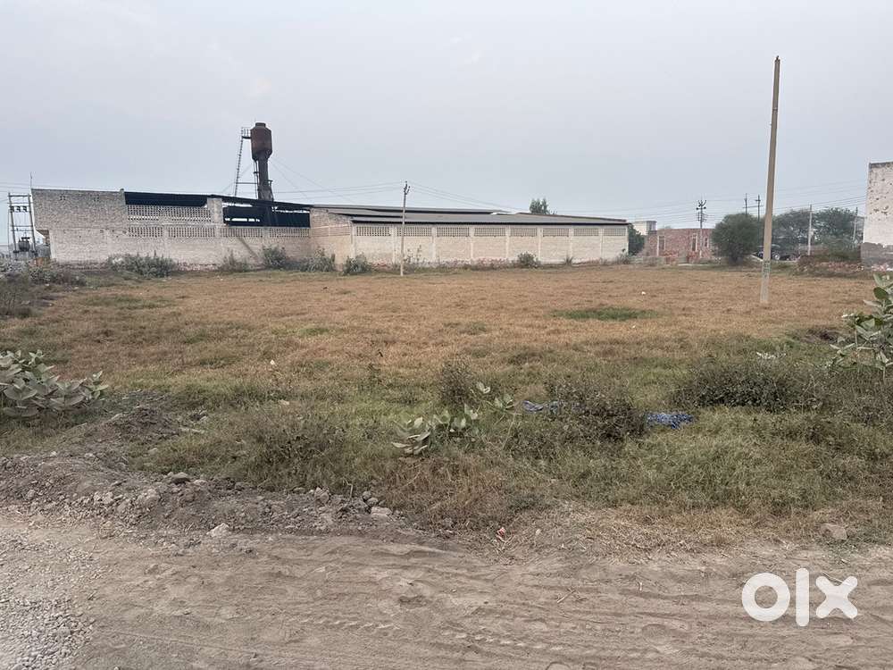 Plot for Sale 2400 Gaj