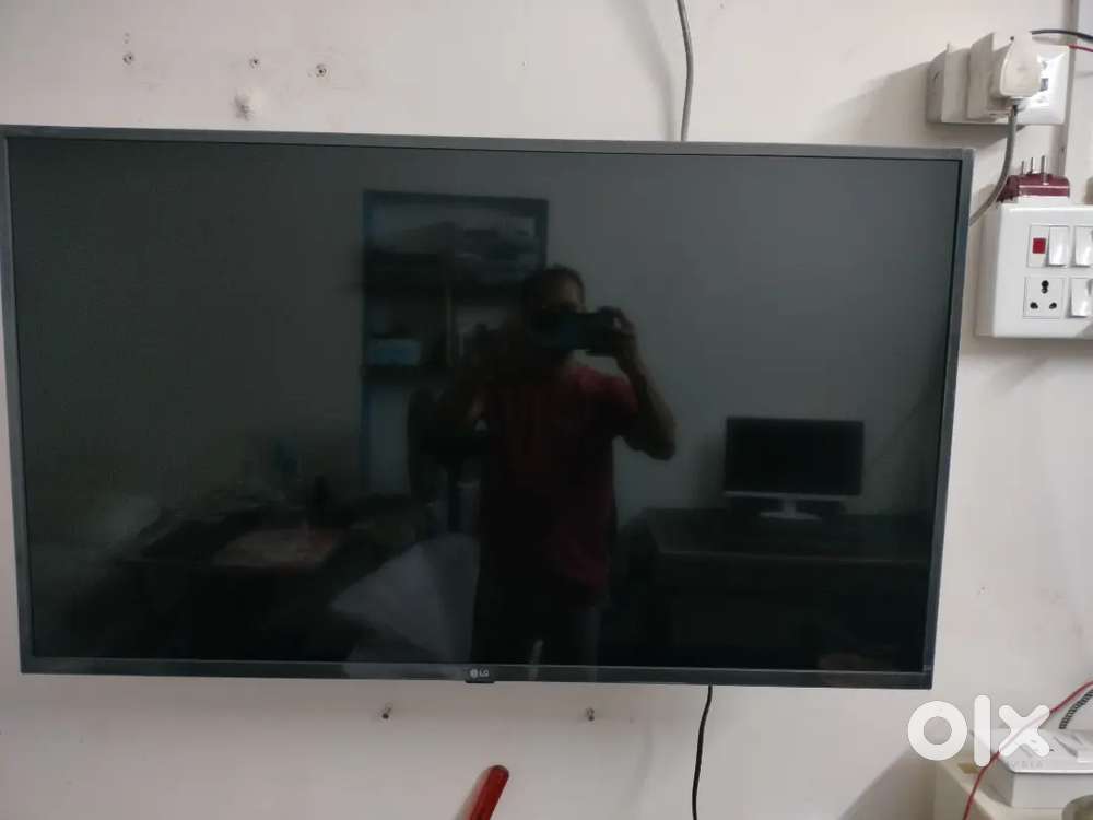 LG 4k TV new condition