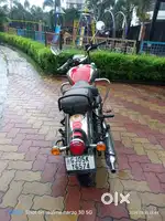 Royal Enfield Classic 350 (Chrome Red, BS VI)