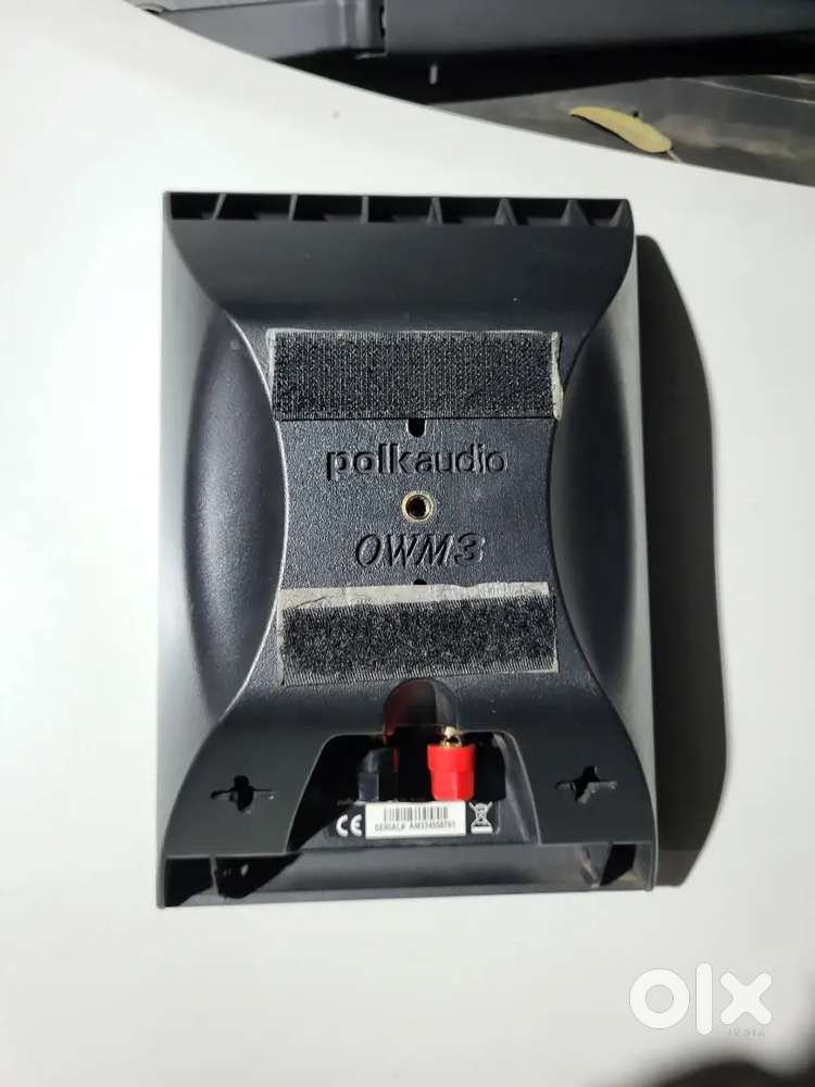 Polk audio speakers