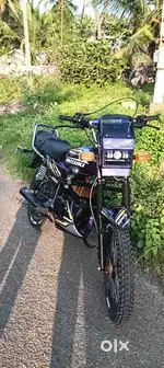 Suzuki Max 100
